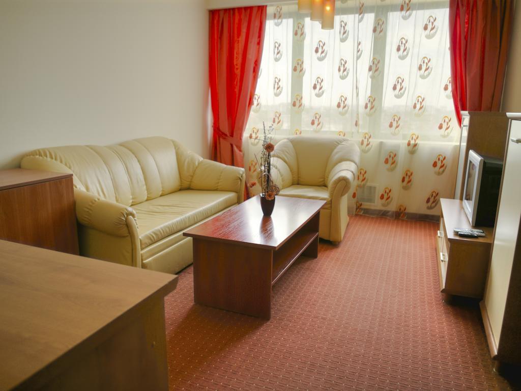 Hotel Bulgaria Dobrich Ruang foto